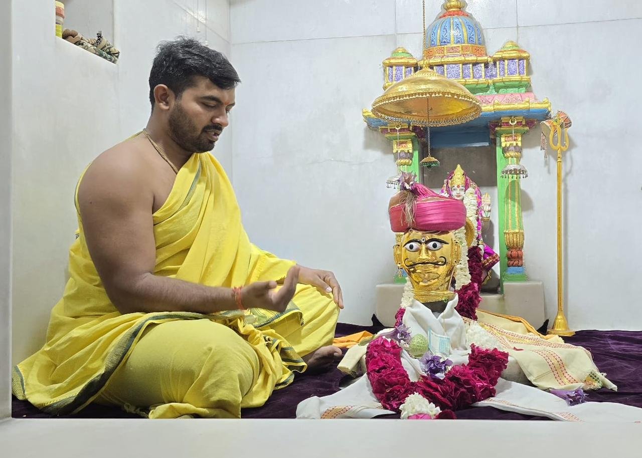 ज्योतिष ग्रंथ एवं कुंडली